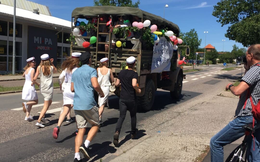 Studenterkørsel traditioner